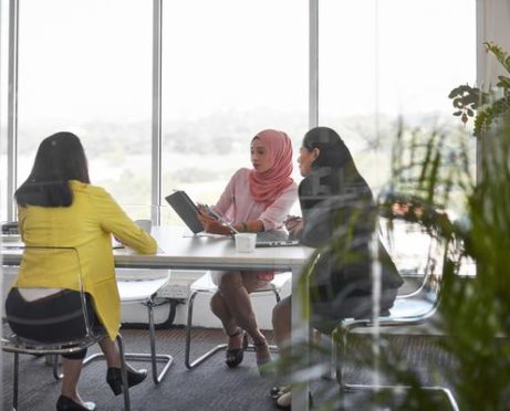 Job Shopping: Opportunities and Risks